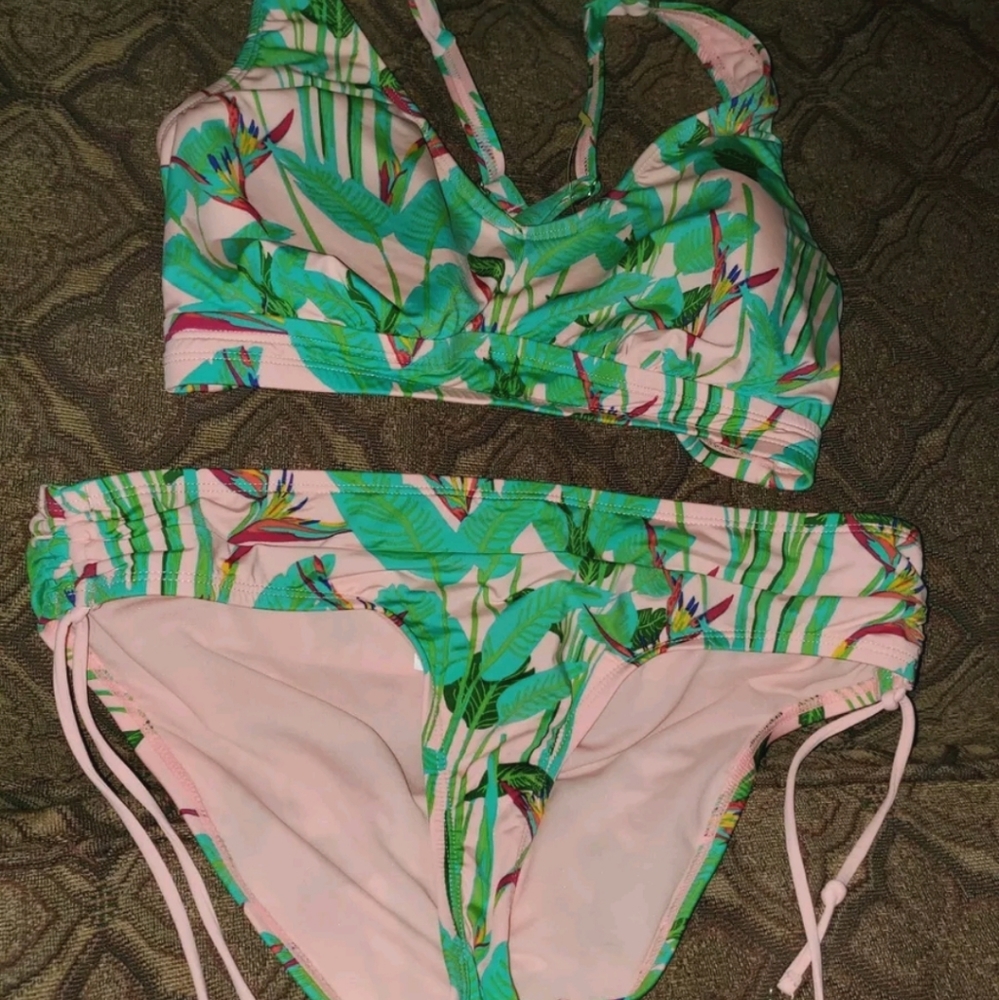 Cremieux Bikini 34DDD Top  Large Bottoms